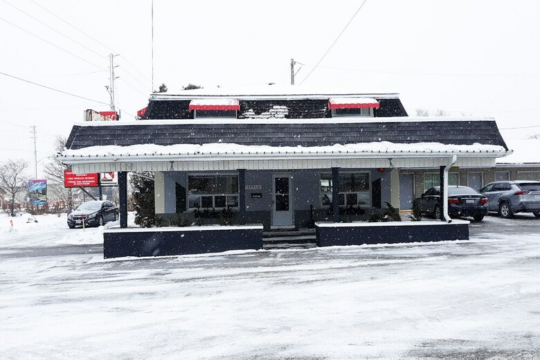 Motel Hotel Richmond Hill On North