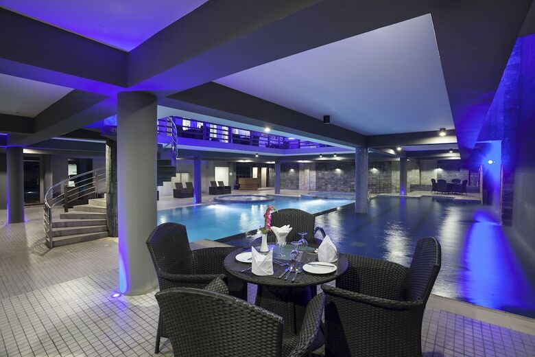 Long Beach Hotel