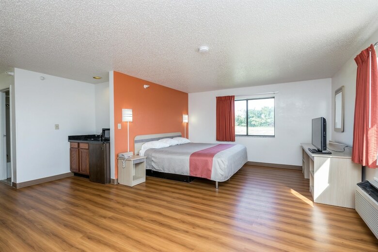 Motel 6 Waterloo, Ia