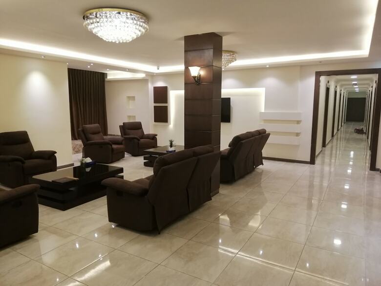 Seven Days Hotel