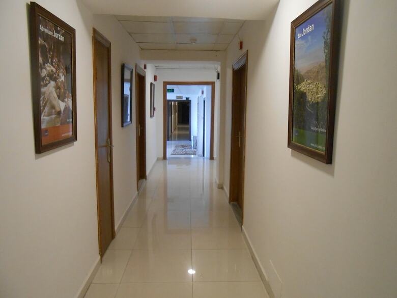 Seven Days Hotel