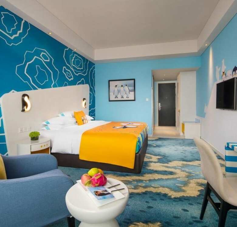 Chimelong Penguin Hotel