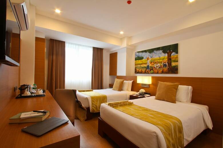 Harvest Hotel