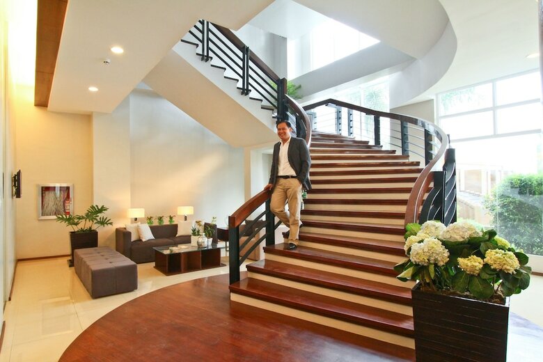 Harvest Hotel