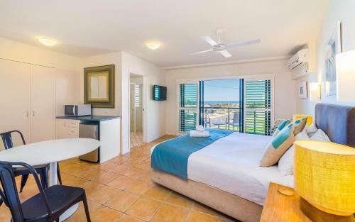 Apartamentos The Cove Yamba
