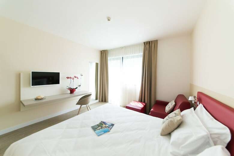 Airport Hotel