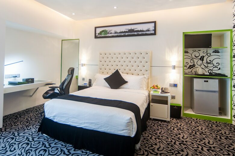 Hotel Executive Inn