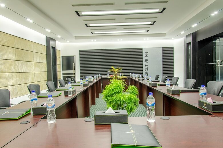 Hotel Executive Inn