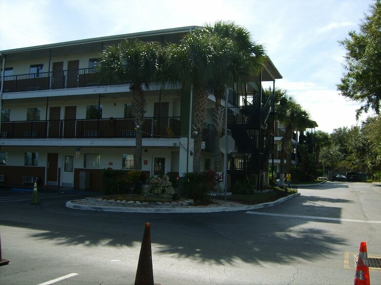 Motel Sunstyle Suites