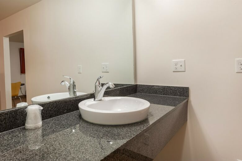 Motel 6 Greenville, Sc