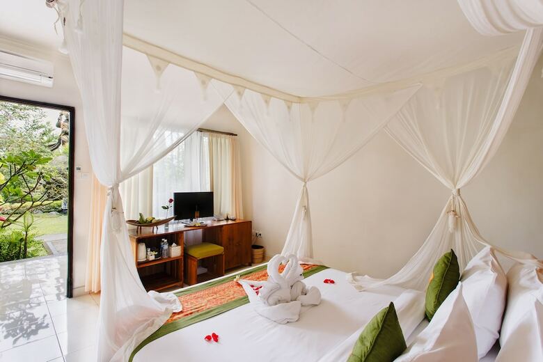 Hotel Om Ham Retreat And Resort