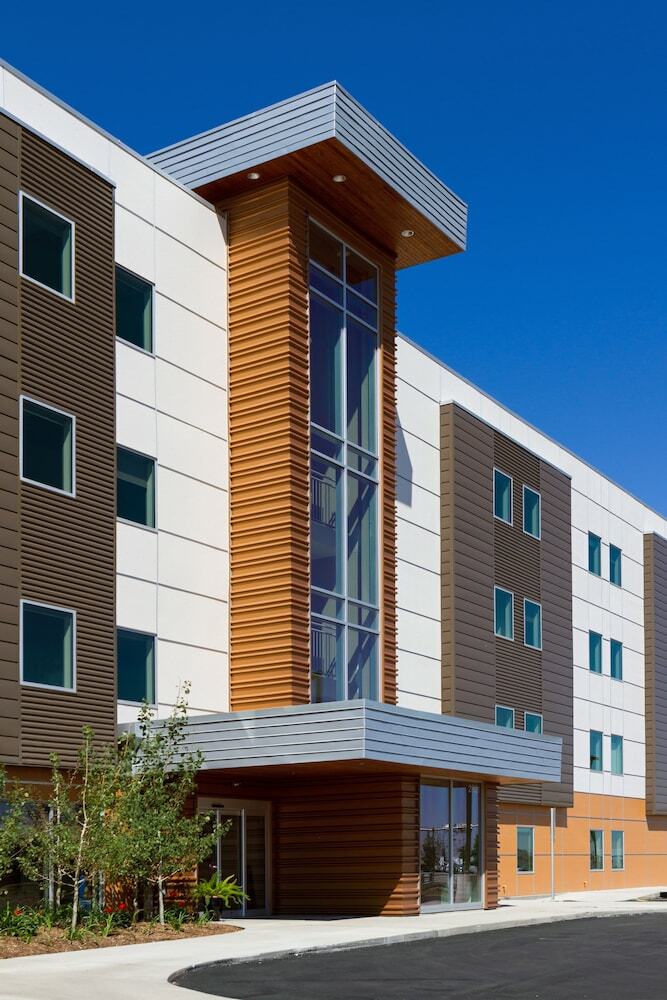 Aerostay Hotel