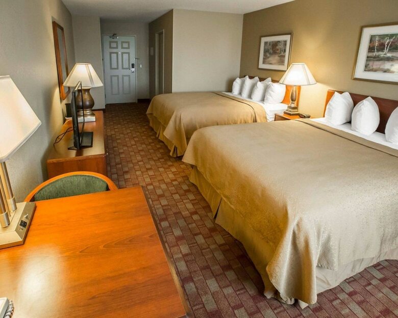 Hotel Quality Inn & Suites South