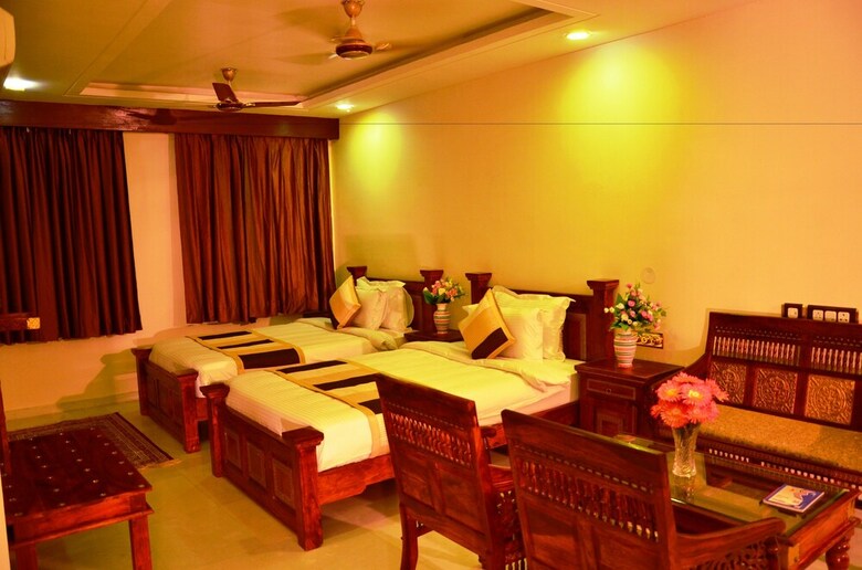 Hotel Crimson Park - The Heritage