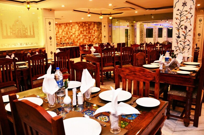 Hotel Crimson Park - The Heritage