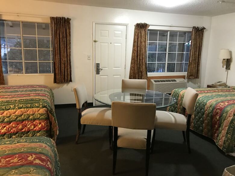Motel 99 Palms Inn & Suites