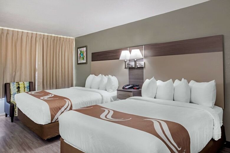 Hotel Quality Inn & Suites
