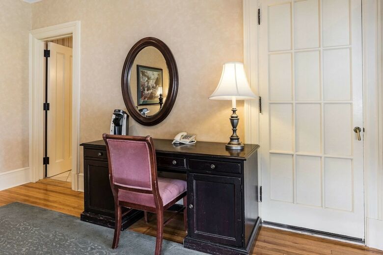 Traditions Hotel & Spa, Ascend Hotel Collection