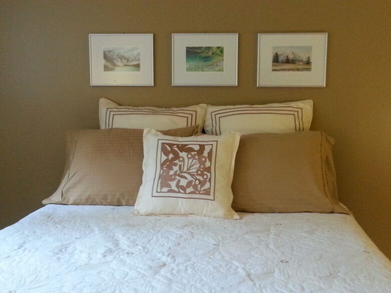 Bed & Breakfast Creekside B & B
