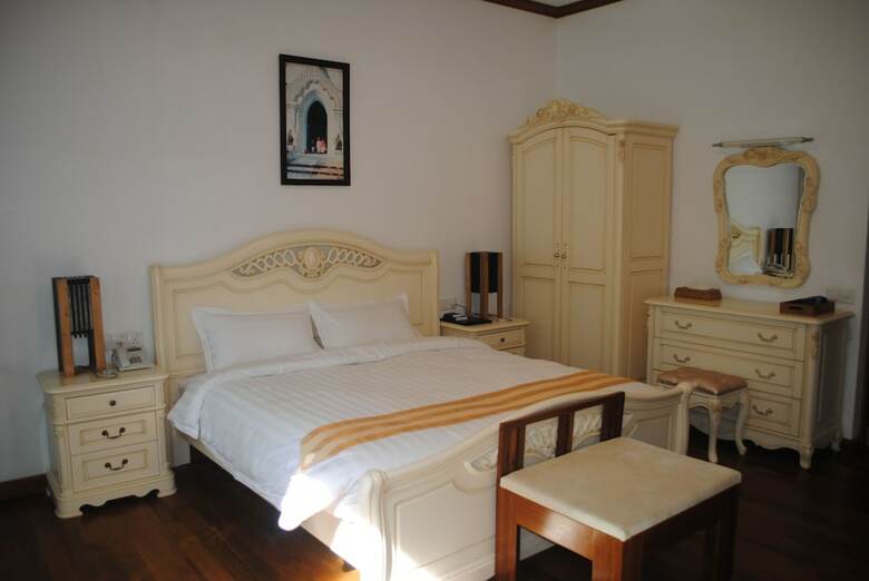 Myitkyina Plam Spring Resort Hotel
