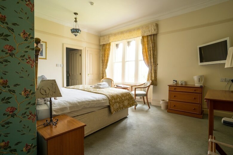 Hotel Farnley Tower Guesthouse