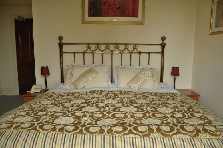Hotel Farnley Tower Guesthouse