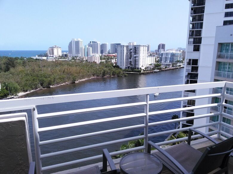Private Residences At Gallery One