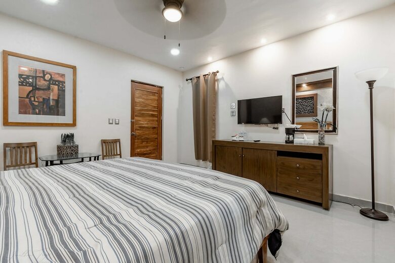 El Zagu�n Colonial By Guruhotel