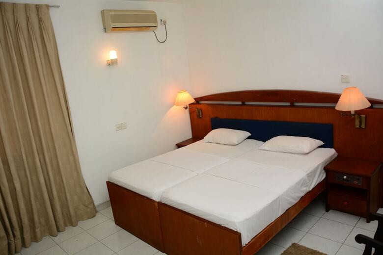 Hotel Ykd Tourist Rest
