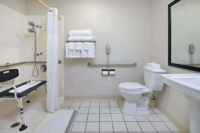 Hotel Comfort Suites At Tucson Mall