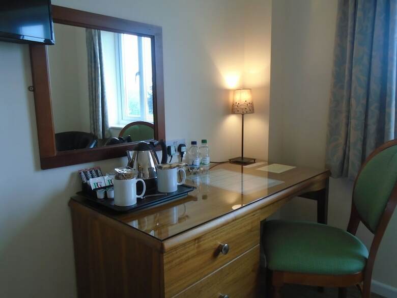 The Bridge House Hotel