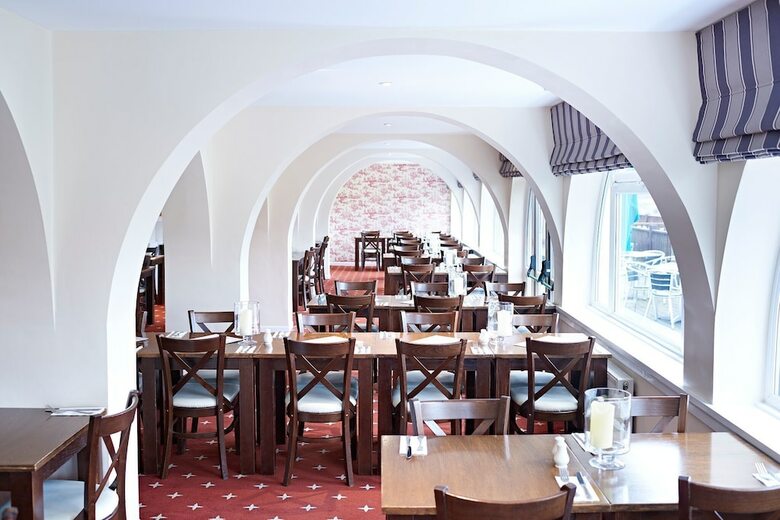 The Bridge House Hotel