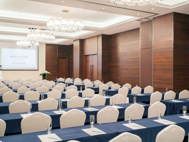 Hotel Mercure Wuhan Changqing Park