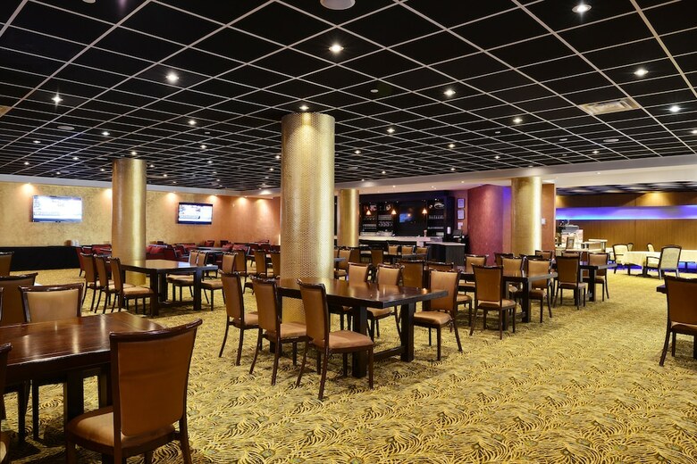 Edward Hotel North York
