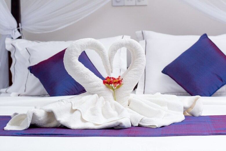 Sapphire Seas Beachfront Hotel