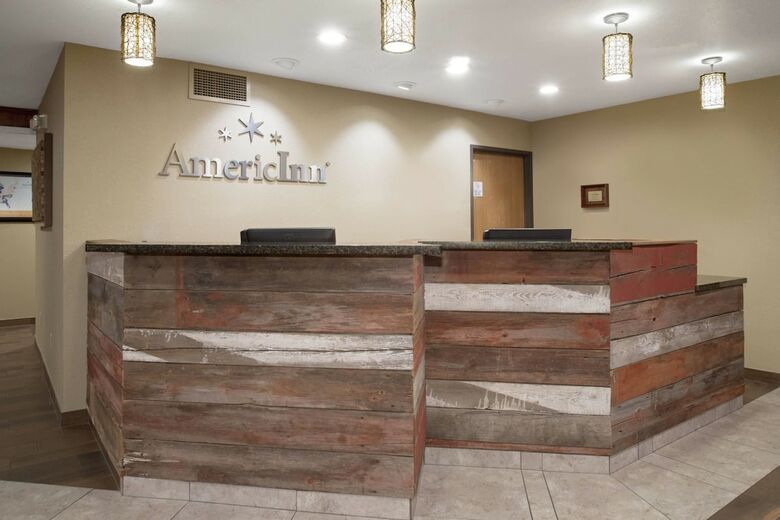 Hotel Americinn By Wyndham Mount Pleasant