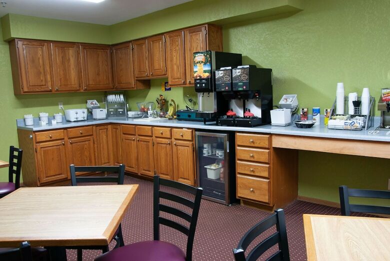 Motel Super 8 By Wyndham Arkansas City Ks
