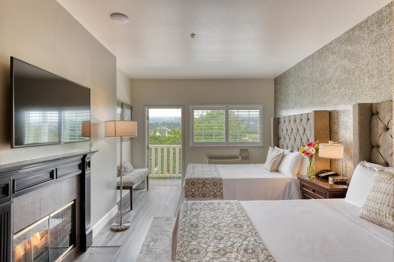 Hotel Geyserville Inn