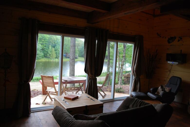 Chalets Au Lac Pointe-au-ch�ne