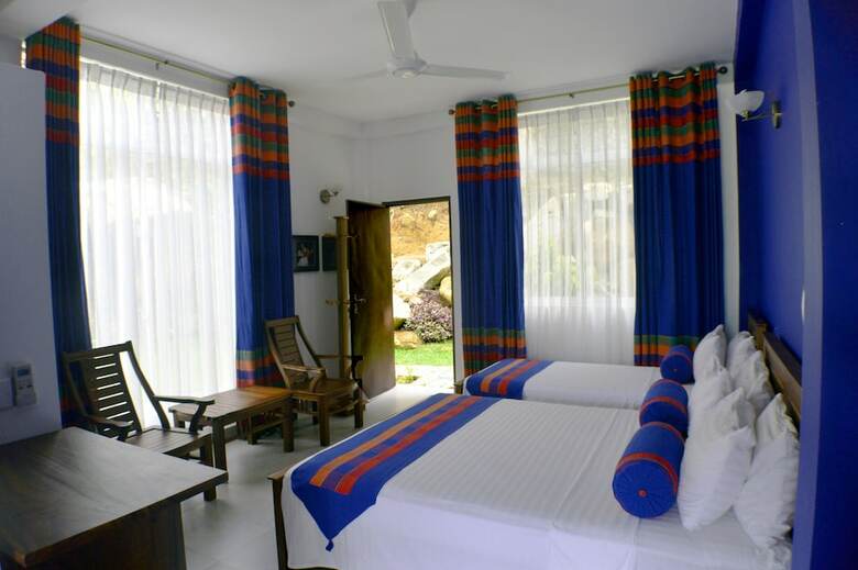 Hotel Villa Baywatch Rumassala