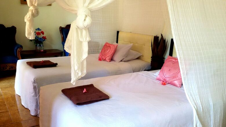 Hotel Mami In Homestay