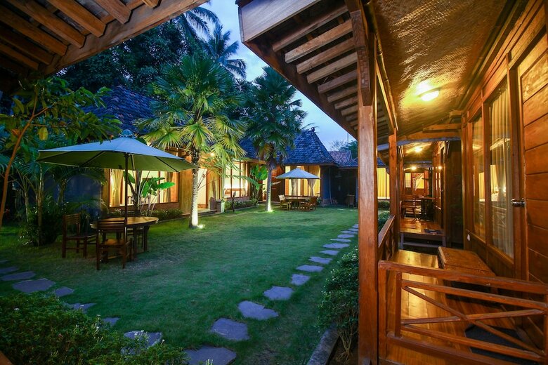 Hotel Cempaka Villa Borobudur