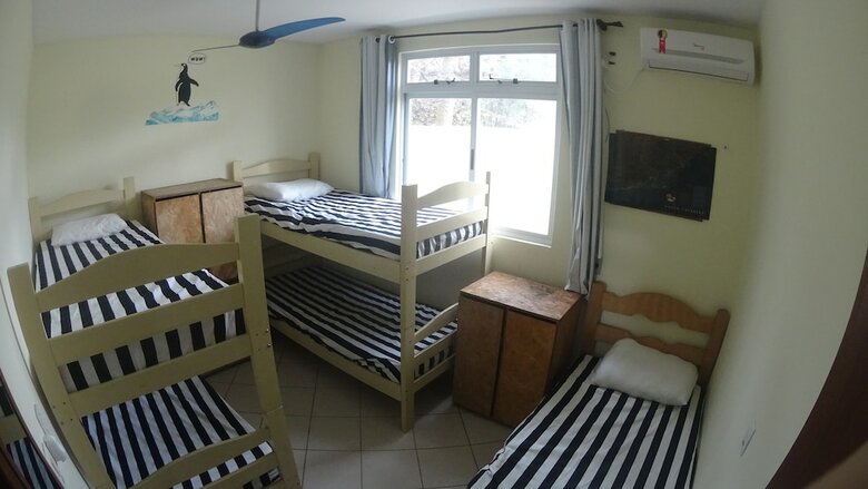 Hostal Pinguins Hostel