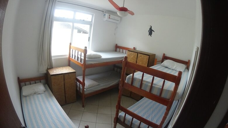 Hostal Pinguins Hostel