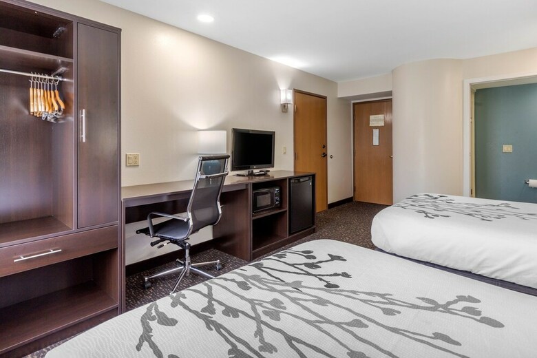 Hotel Sleep Inn & Suites