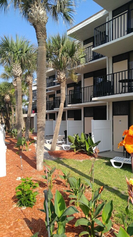 Hotel Flamingo Inn Beachfront