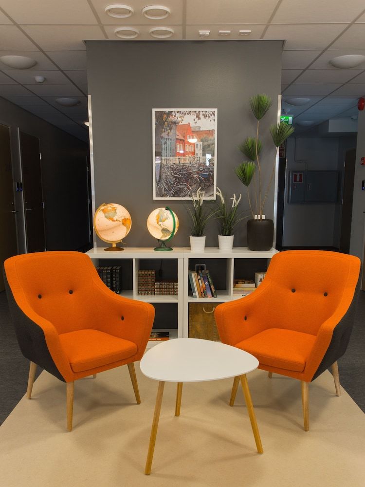 Forenom Aparthotel Espoo Lepp�vaara