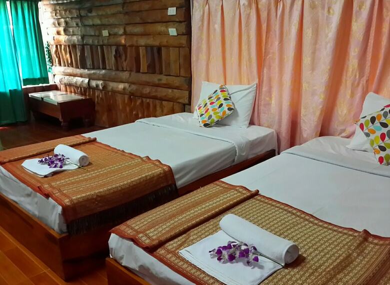 Hotel Suanphet Riverview Resort