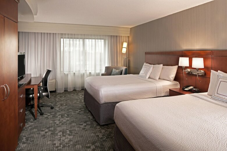 Hotel Courtyard By Marriott Farmington