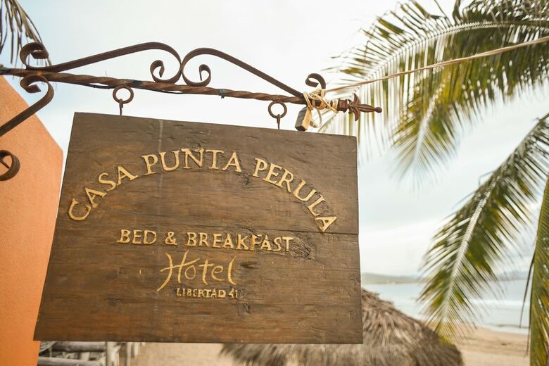 Casa Punta Perula Bed & Breakfast Hotel